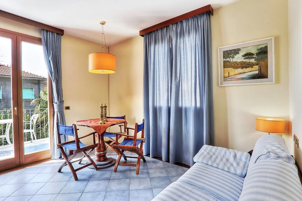 Miramare Suites Marina di Cecina Aparthotel